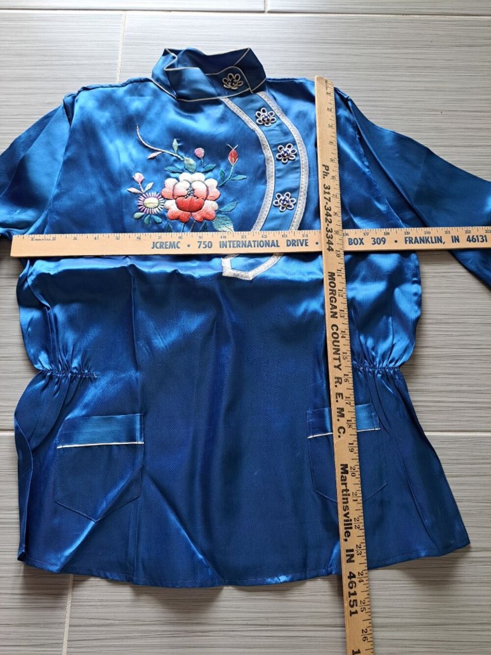 1940s Vintage Japanese Silk Pajama Set Embroidery Slippers Box Blue Collectible - Picture 11 of 11